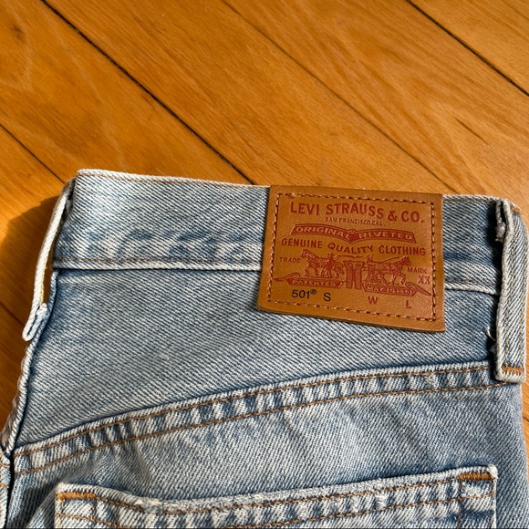 Levi’s 501 Skinny Jeans - Button Fly - Authentic Denim - Size 26x30 - retail $98 - Picture 6 of 13